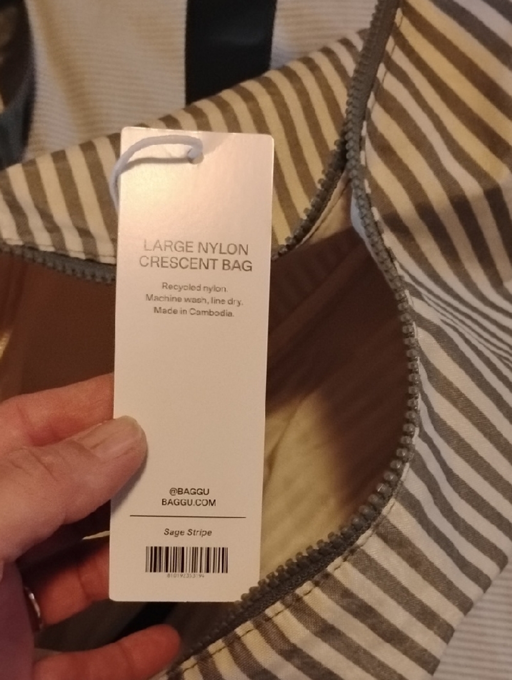 Large Baggu Crescent Bag In Sage Stripe - Picture 4 of 6